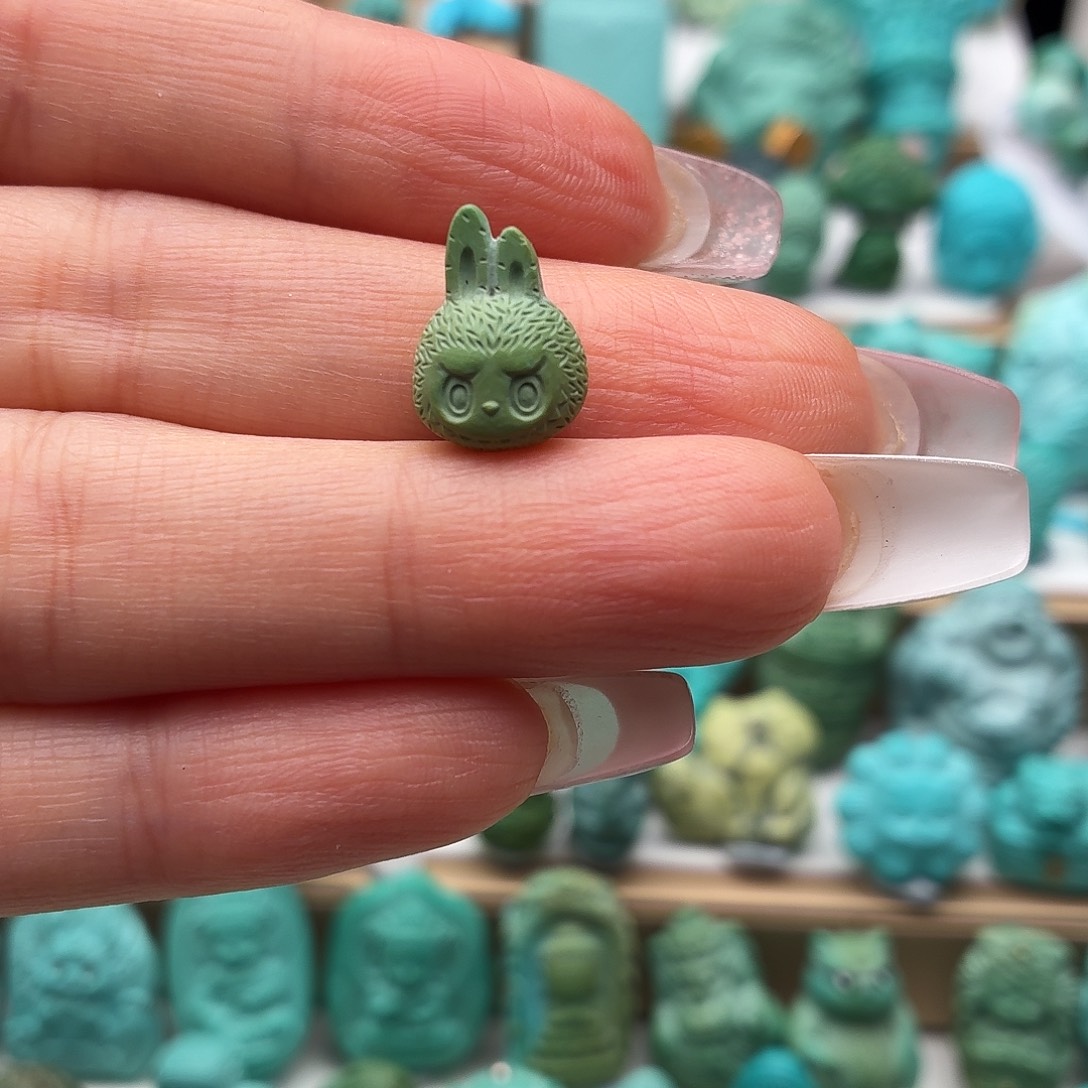 绿松石未镶嵌饰品