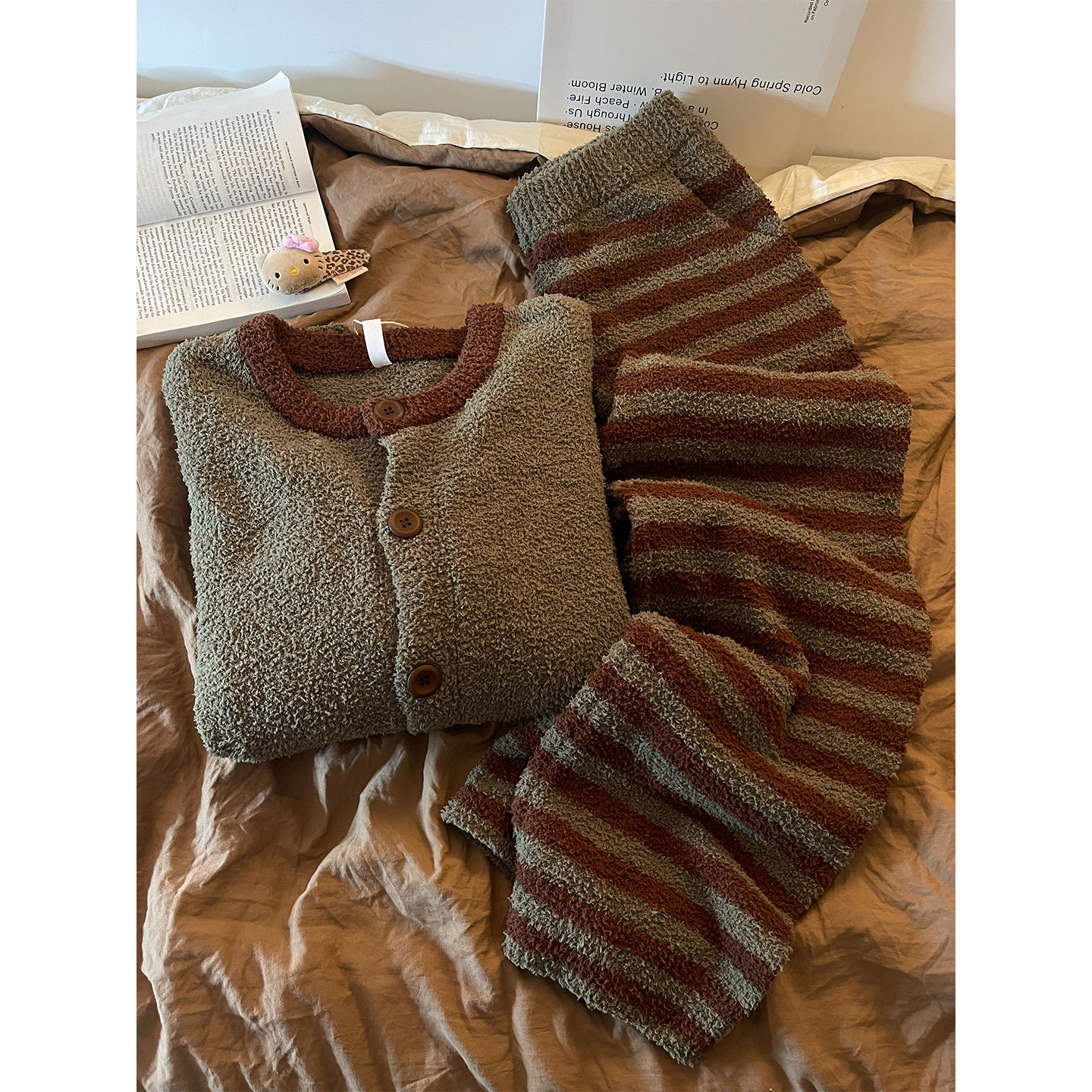 老钱风复古条纹半边绒睡衣女秋冬季新款加厚保暖针织开衫大码套装