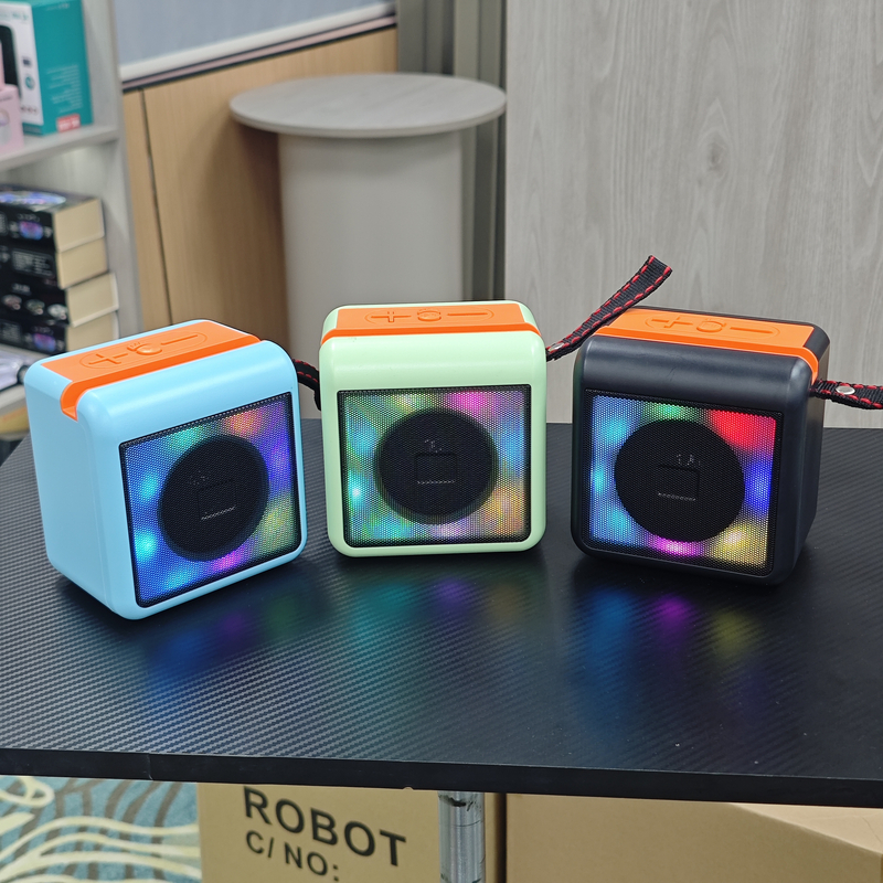 新款蓝牙音箱T14无限便携式插卡小钢炮户外小音响