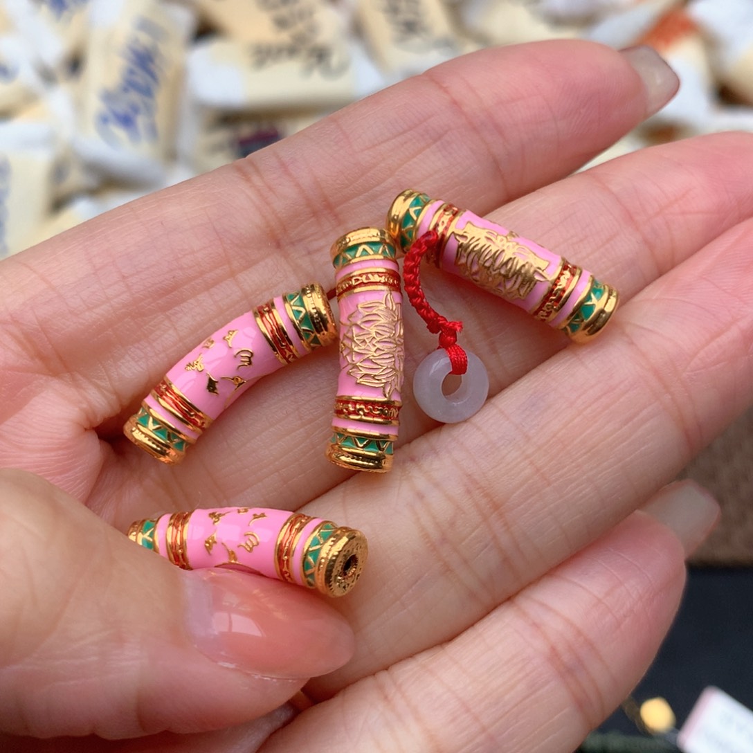 18K金镶嵌挂件翡翠