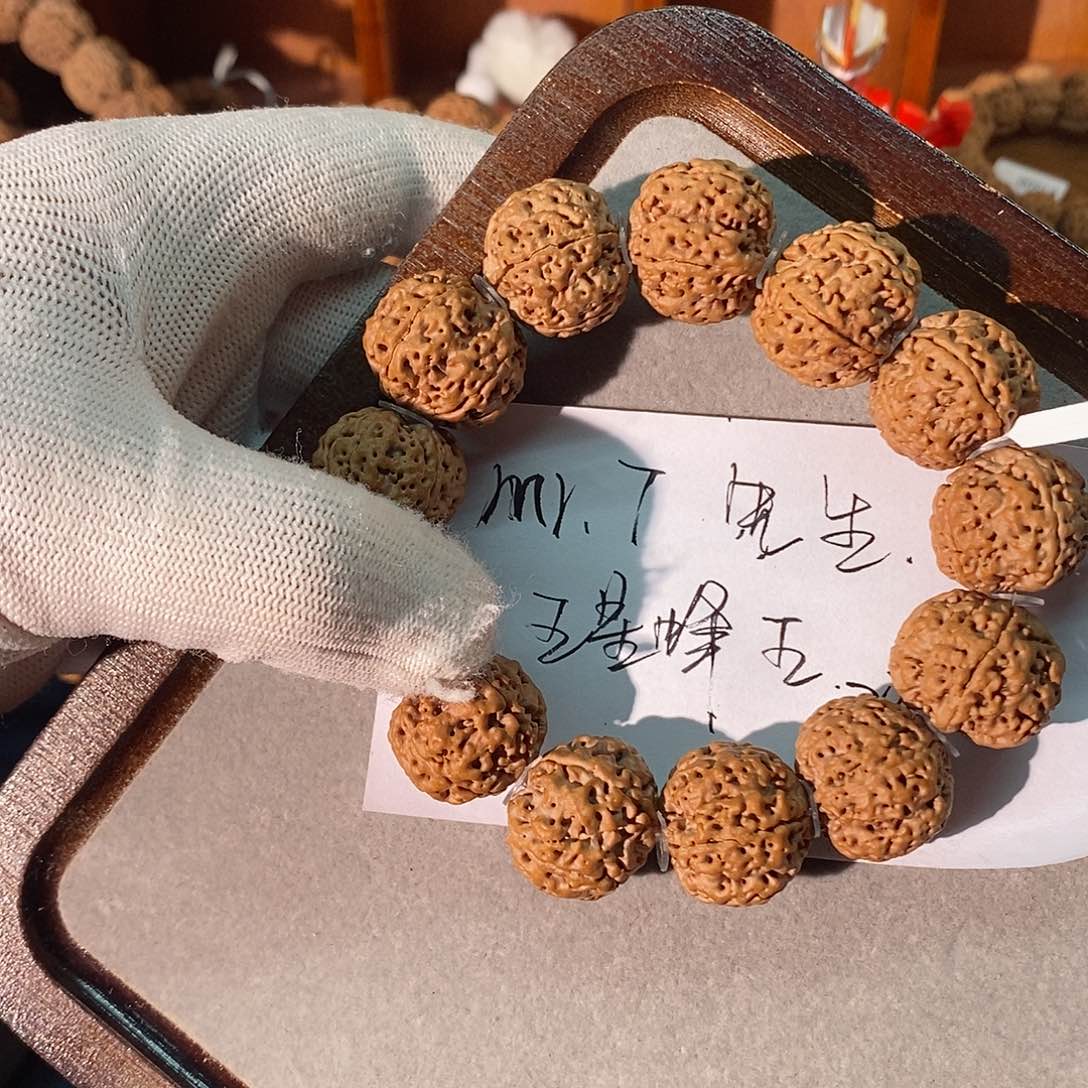 金刚菩提手串?**?五星蜂王22mm（沐）