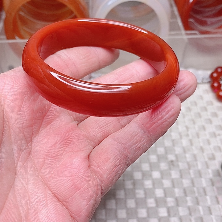 玛瑙/玉髓手镯未镶嵌