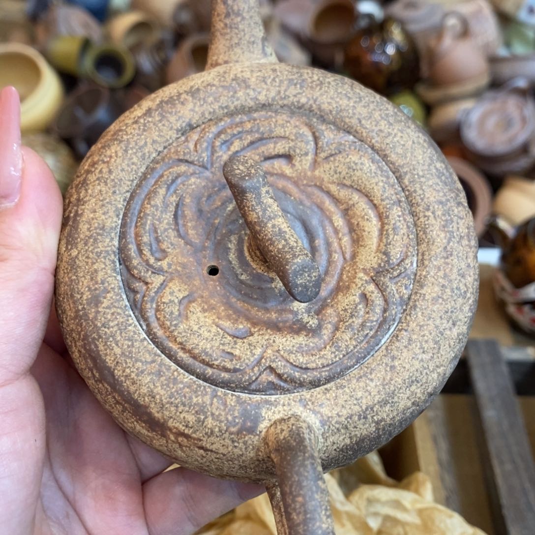 97987879¥888999888977