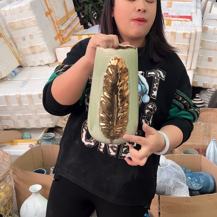 瓶高度27厘米口径9厘米微瑕捡漏