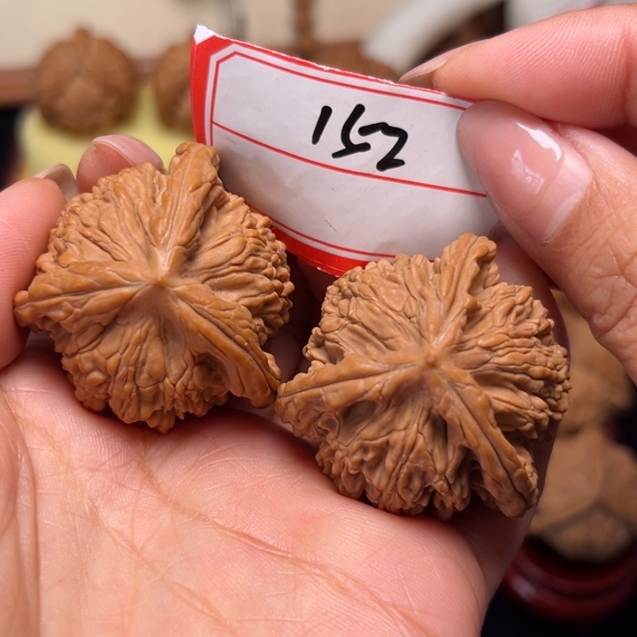 文玩核桃吊坠39全品粗筋虎头奔152