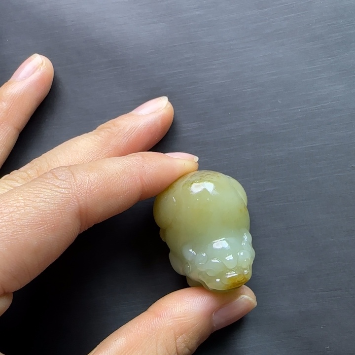 澎***辆和田玉未镶嵌挂件