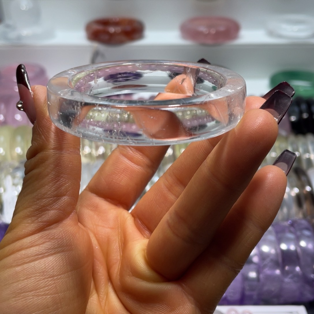 水晶手镯52.8圈口9号未镶嵌