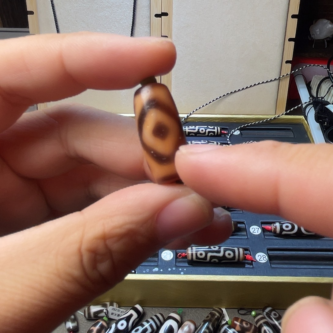 玛瑙/玉髓合金颈饰