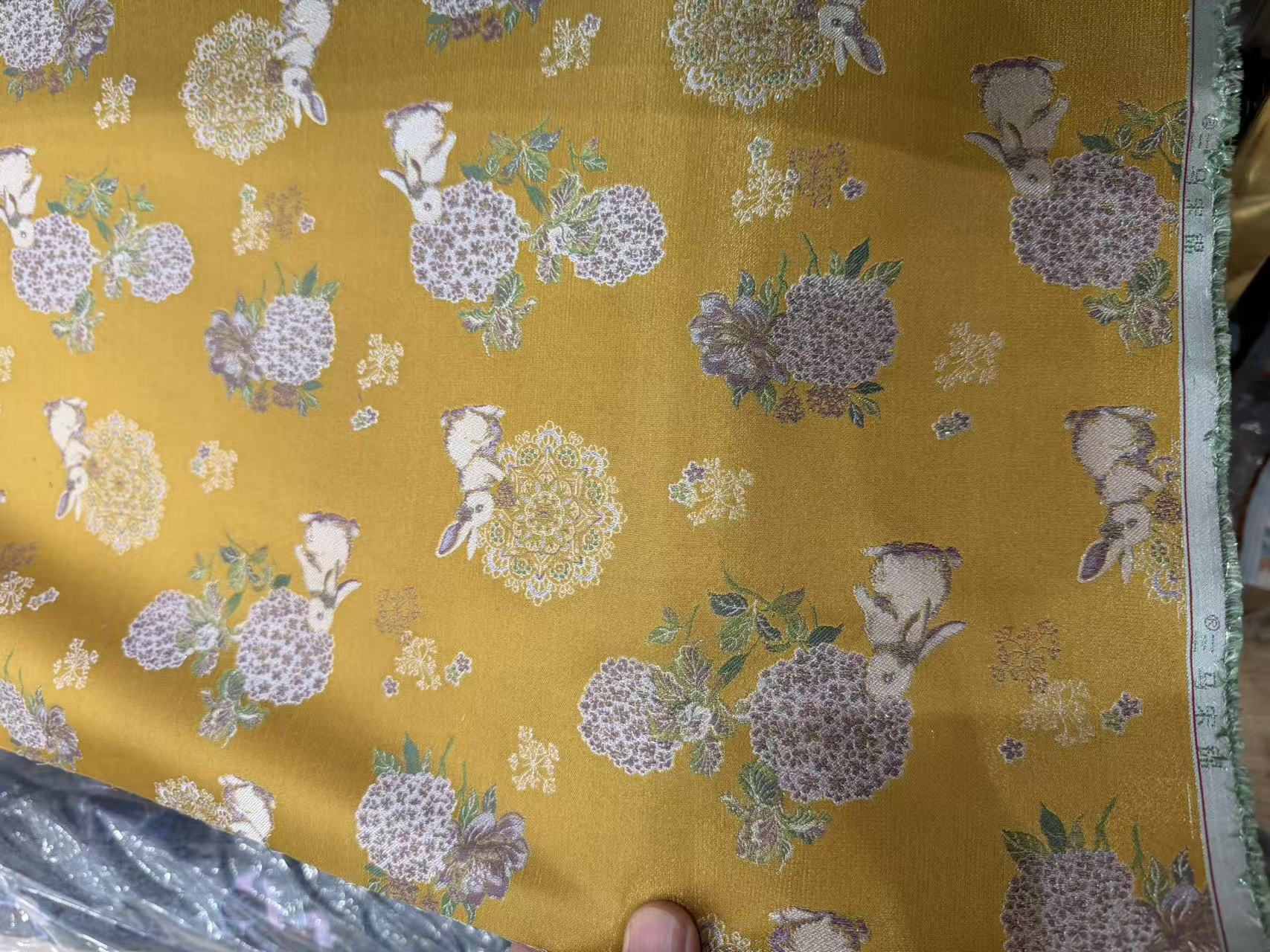 【三马宋锦】【 玉兔绣球】桑蚕丝面料  国风古韵【一经开裁概不退换】