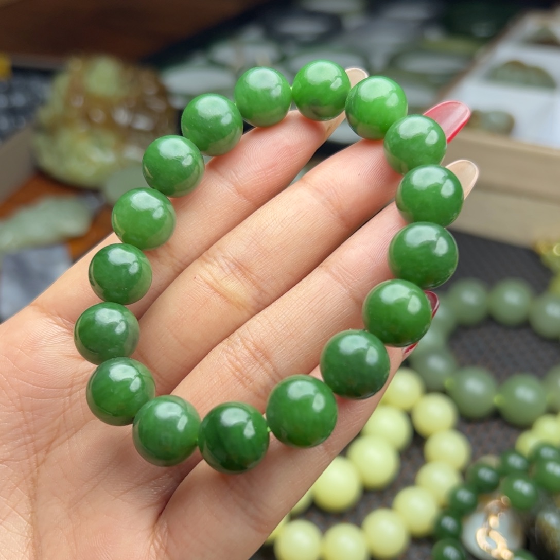 和田玉吊坠未镶嵌