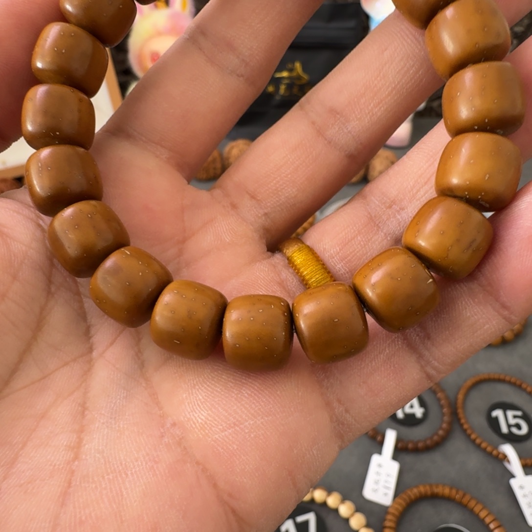 滁***饰紫金鼠手串紫金鼠，老型，实心