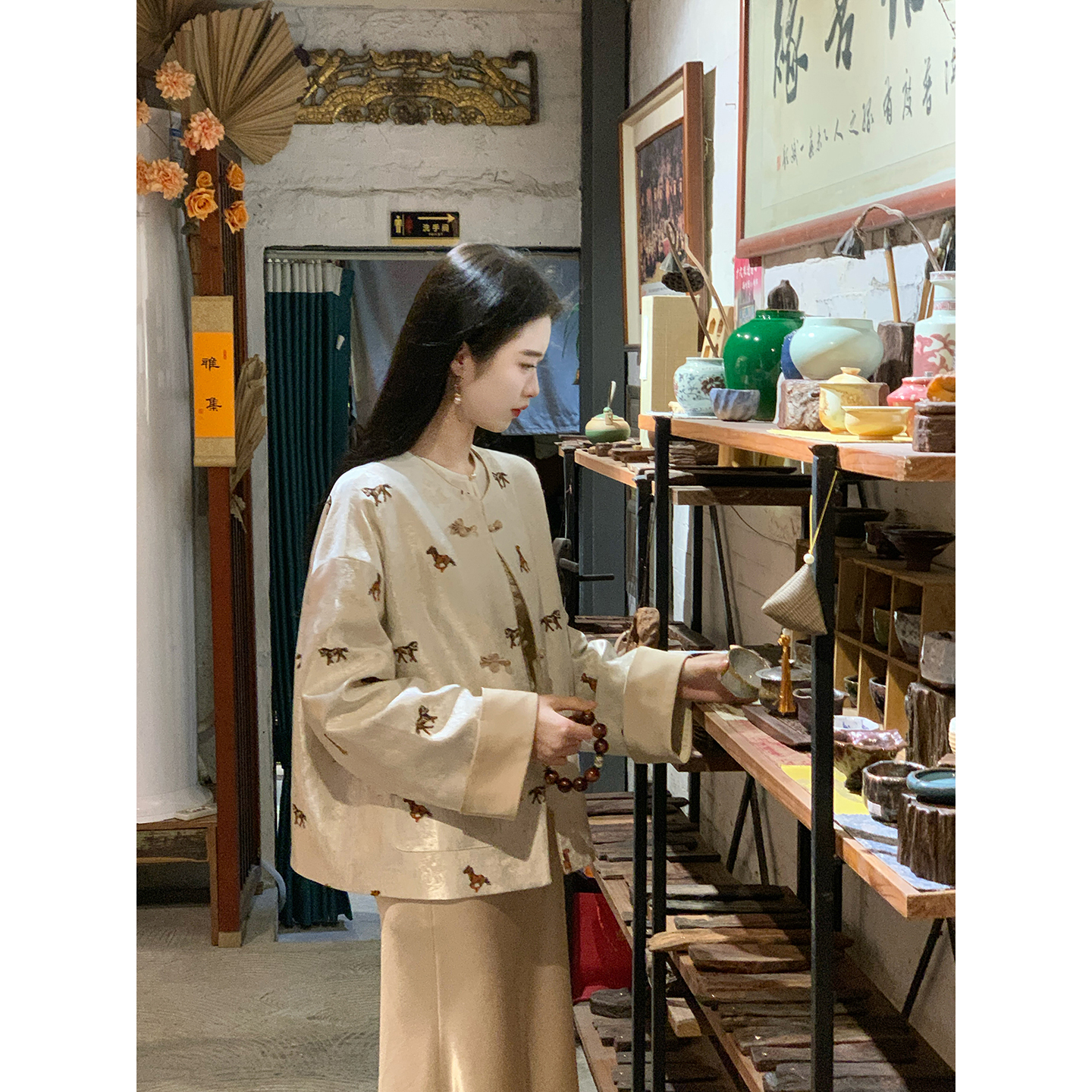 凌茜恣禾【马到福鑫】国风新中式小马刺绣外套女冬季新年战袍上衣女