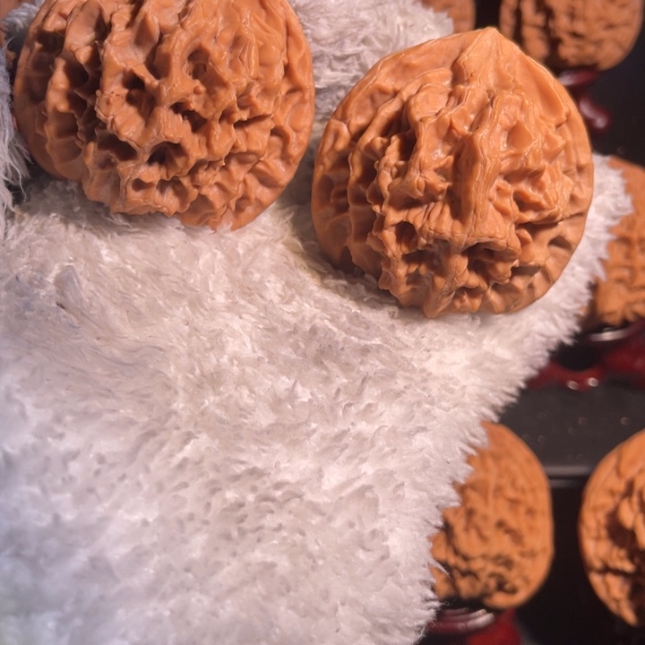 文玩核桃吊坠46官帽