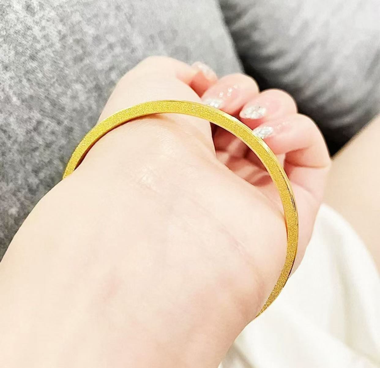 039 天圆地方手镯无礼盒