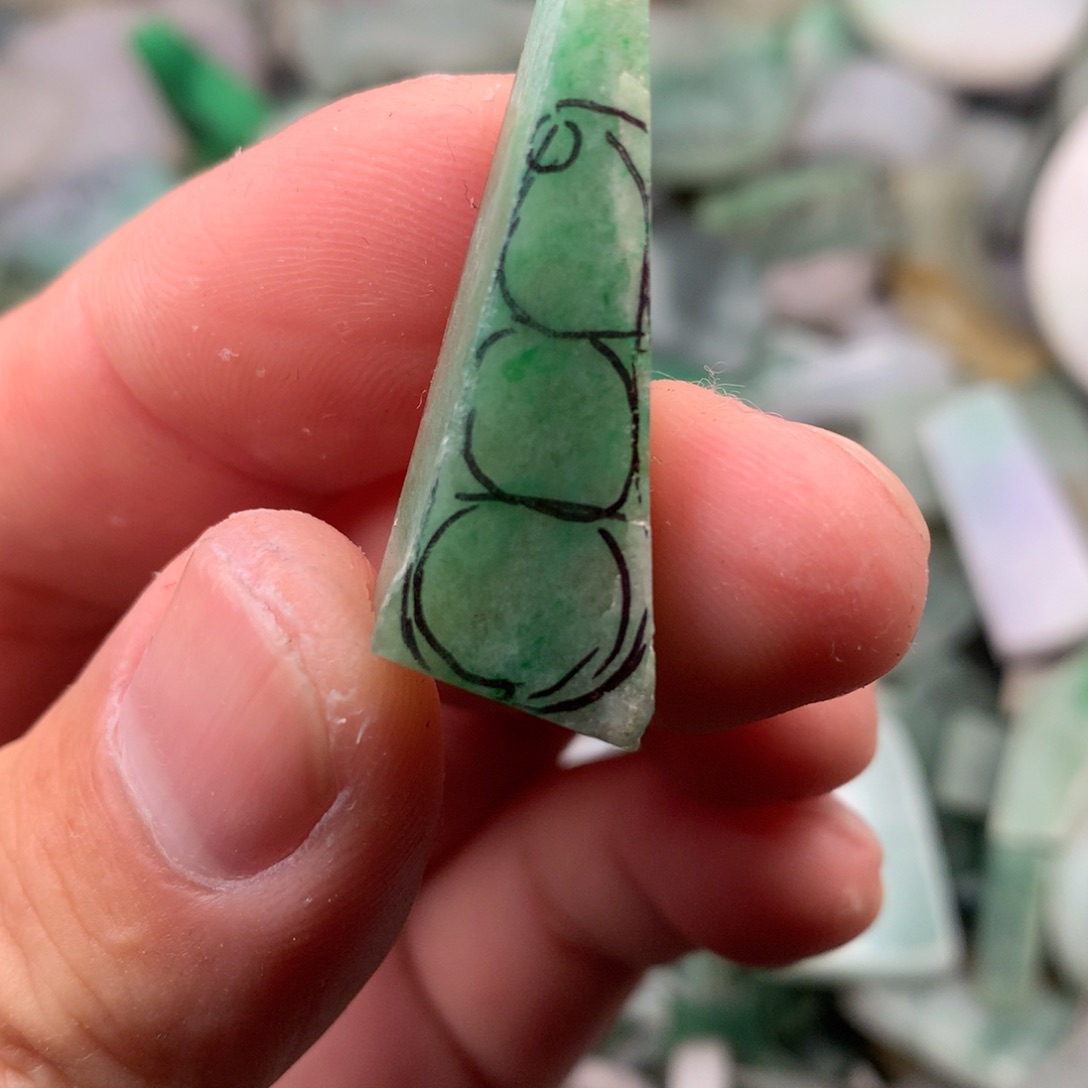 定制翡翠未镶嵌豆子