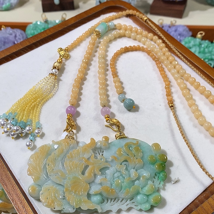 翡翠未镶嵌颈饰翡翠吊坠