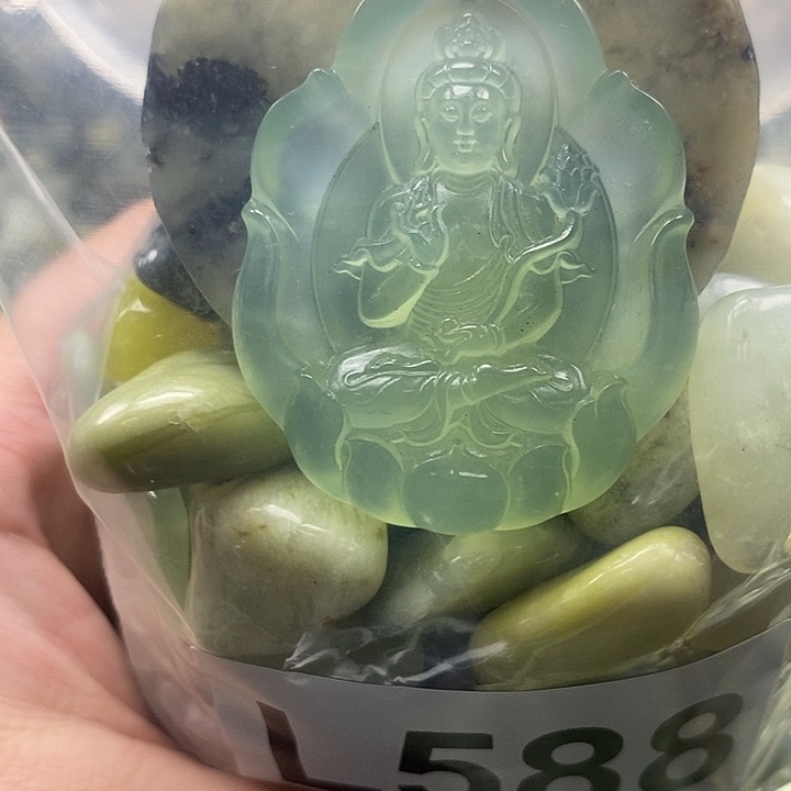 岫玉鱼缸石未镶嵌