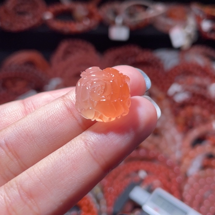 南红玛瑙未镶嵌牡丹花642打孔备注