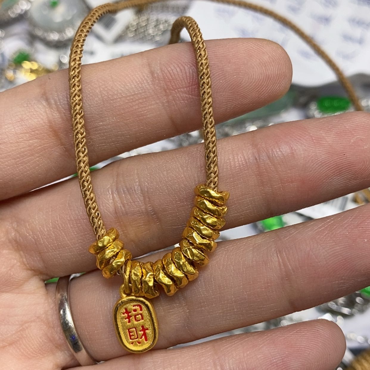 【闪购商品】颈饰足金镶嵌翡翠?**?项链