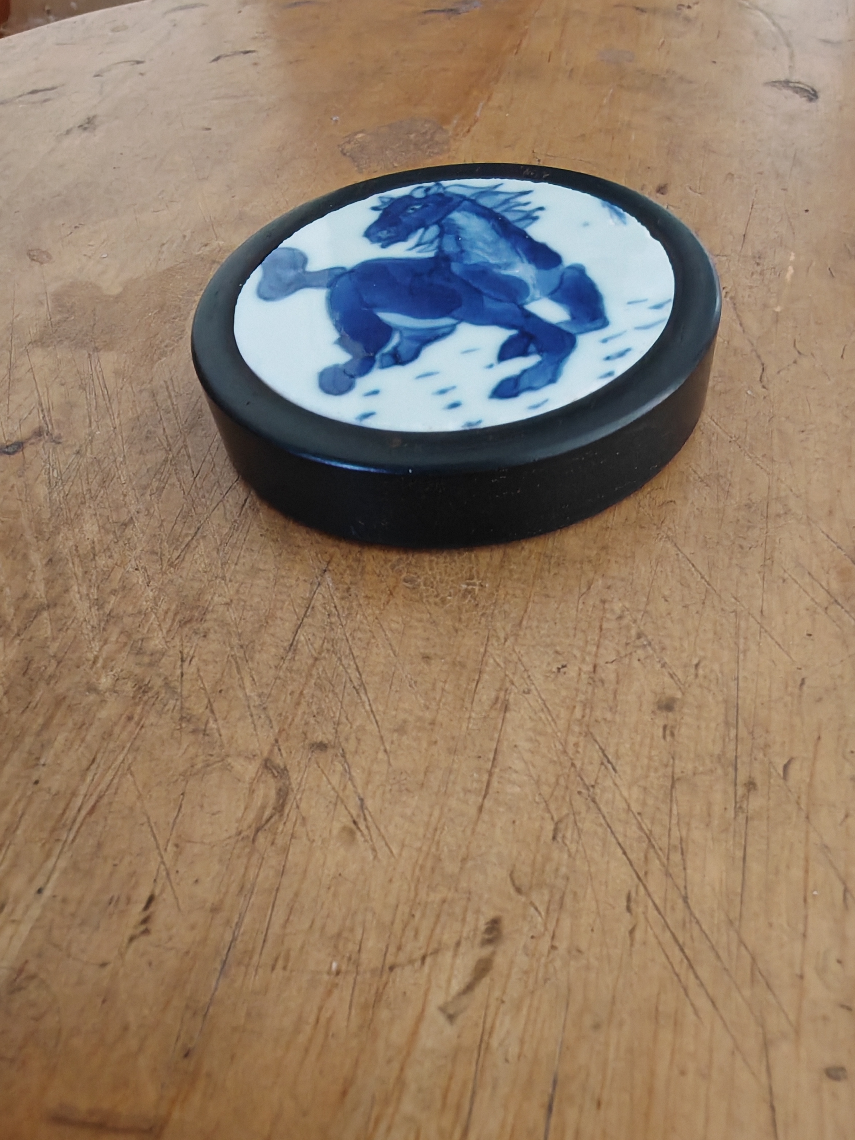 清花瓷片茶具挂件马镶嵌吸水手绘隔热干泡陶瓷复古青花瓷圆形手工