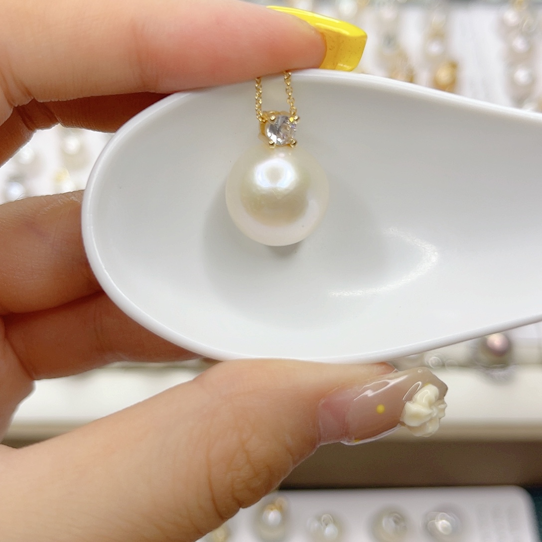 淡水珍珠合金吊坠(赠链)