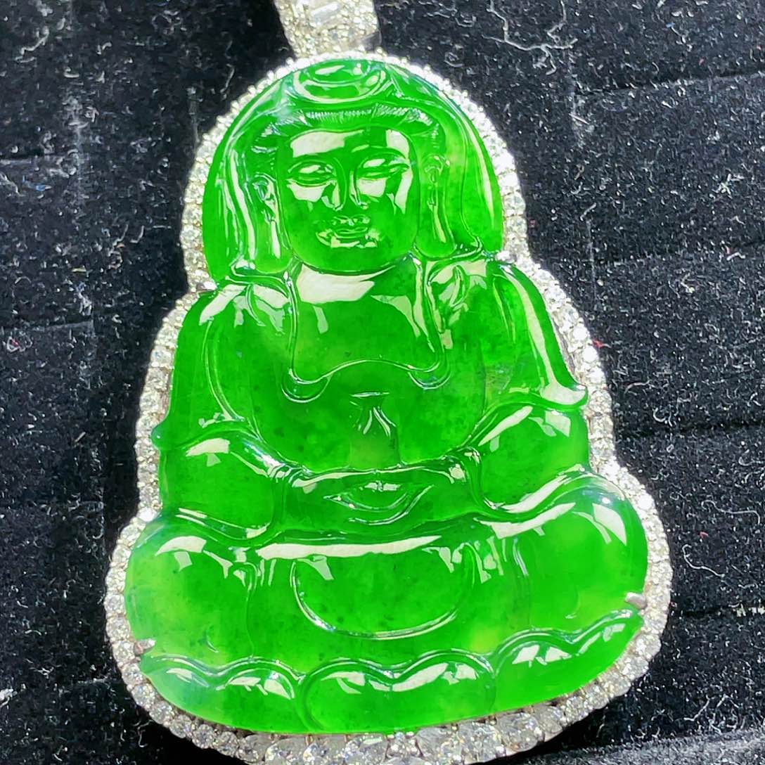 翡翠颈饰未镶嵌36，