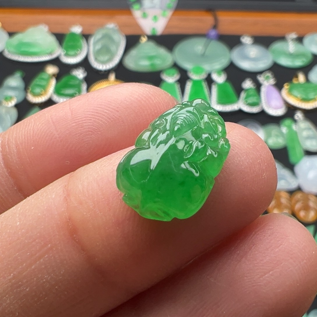 翡翠颈饰未镶嵌貔貅14