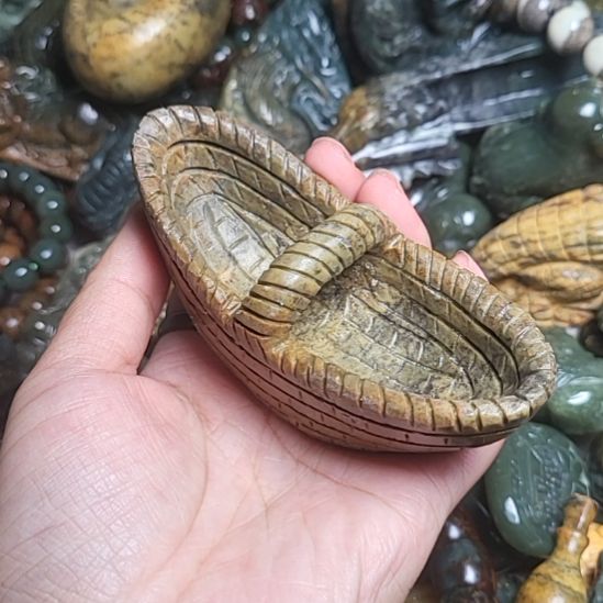 岫岩河磨玉（透闪石质玉）未镶嵌挂件