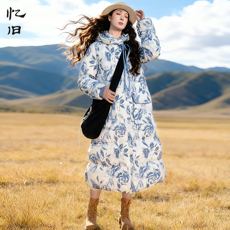 【冬日玫瑰】原创连帽长款羽绒服女冬季保暖白鸭绒好看印花厚外套