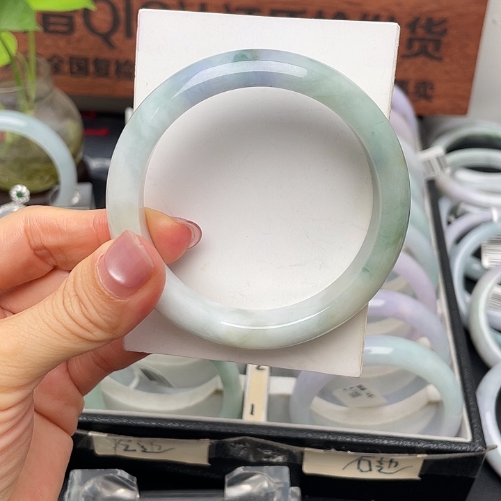 翡翠手镯未镶嵌57.5正圈