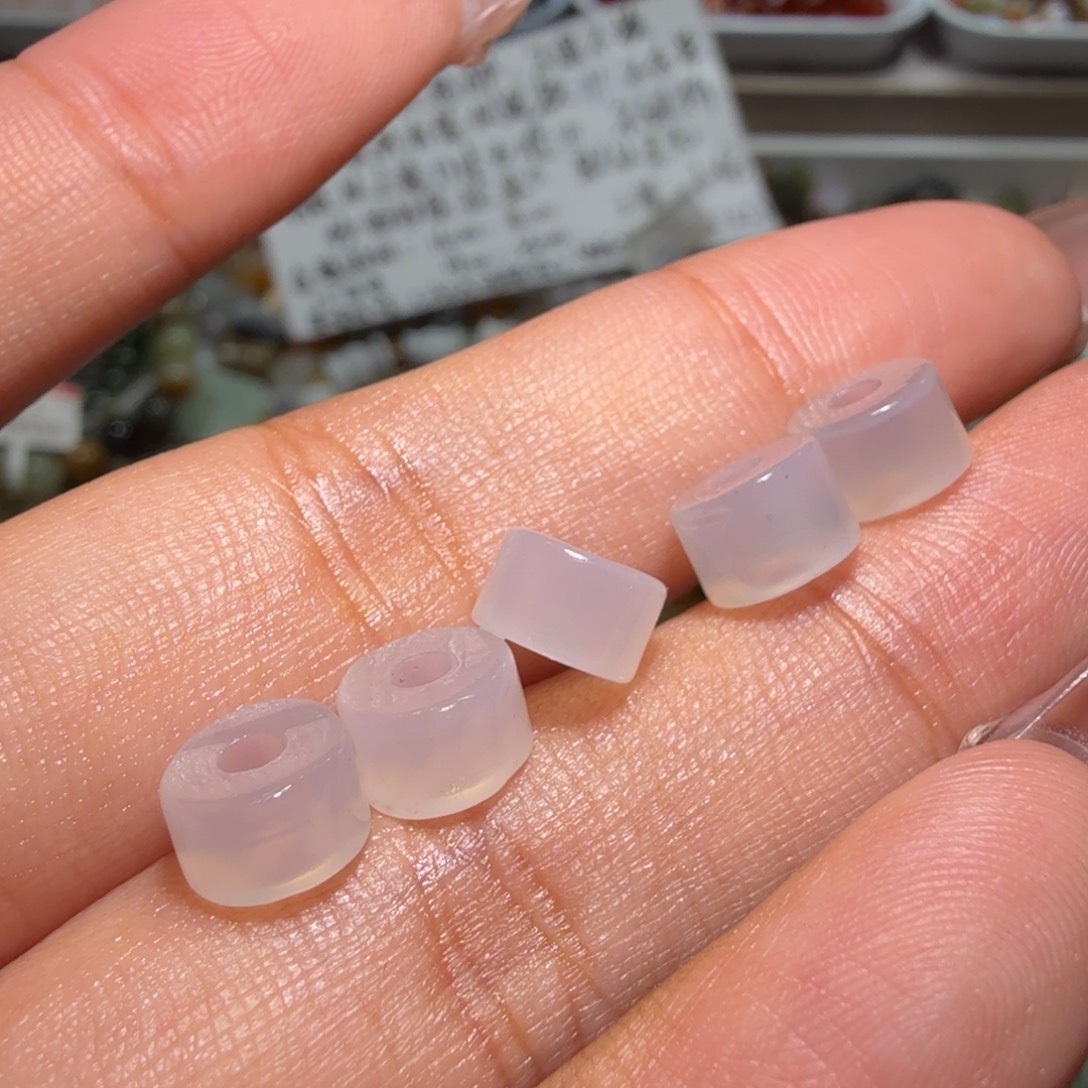 和田玉未镶嵌珠宝奇石