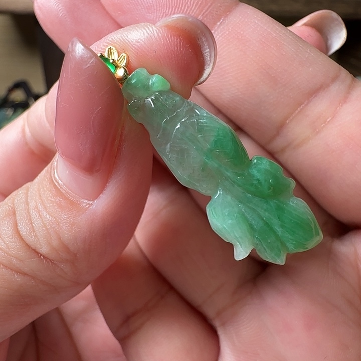 翡翠未镶嵌手镯翡翠260