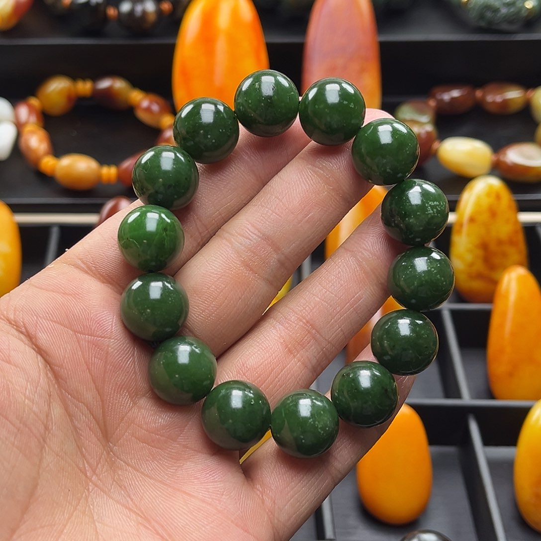 暴***服和田玉未镶嵌套链