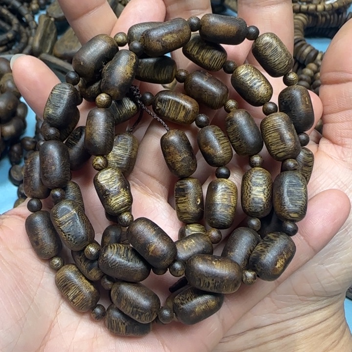 沉香手串莺歌绿多样性发货一条卡9-30克