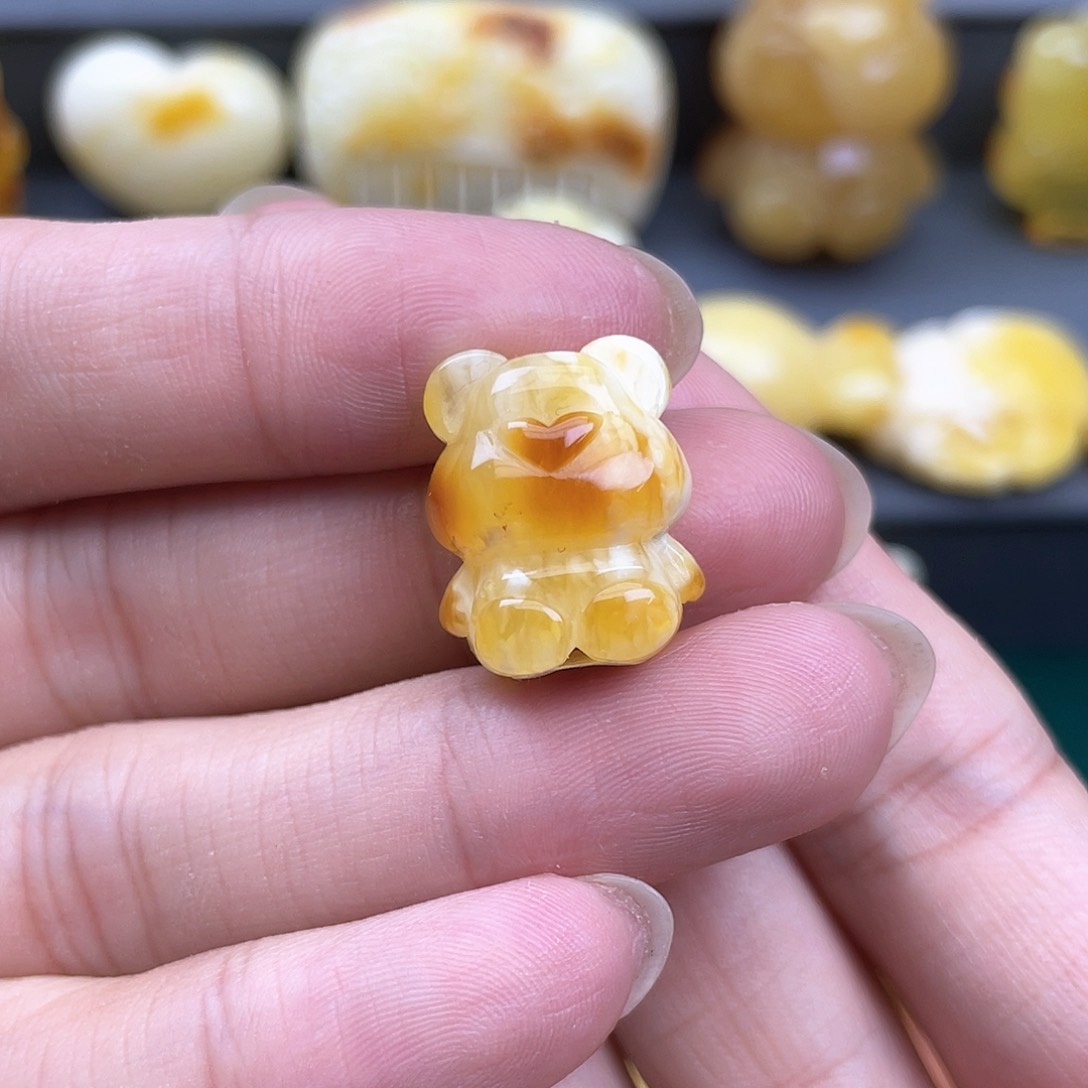 琥珀裸石未镶嵌蜜蜡