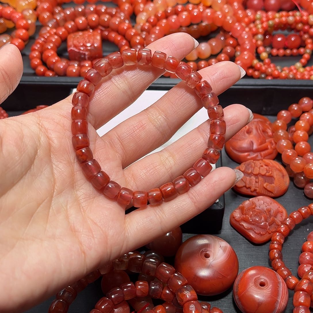 南红玛瑙手链未镶嵌
