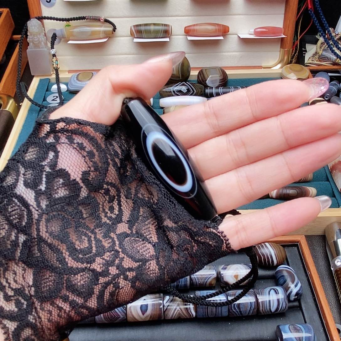 合金颈饰玛瑙/玉髓?**?