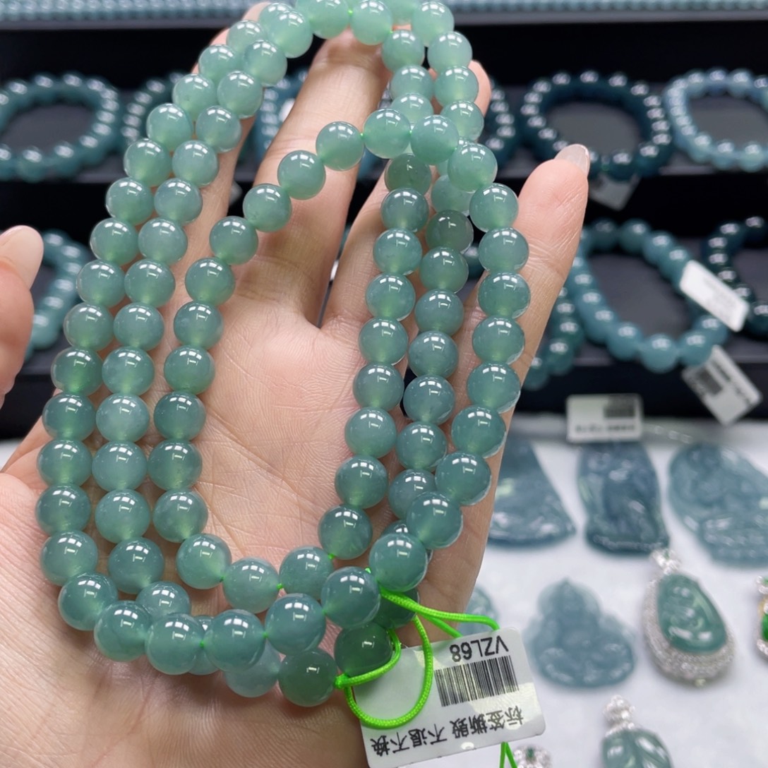 翡翠未镶嵌颈饰卡8