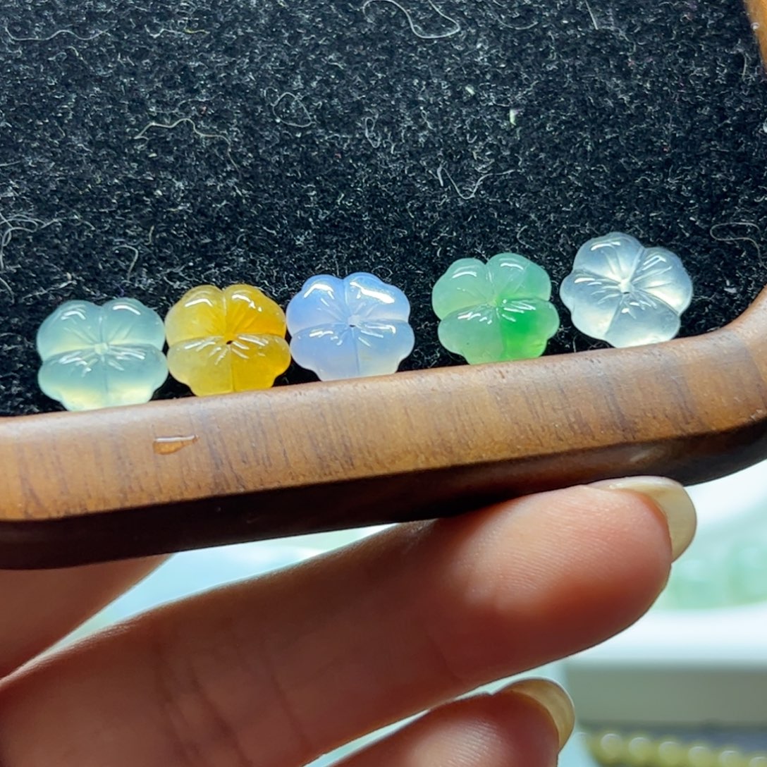 定制翡翠未镶嵌翡翠花花