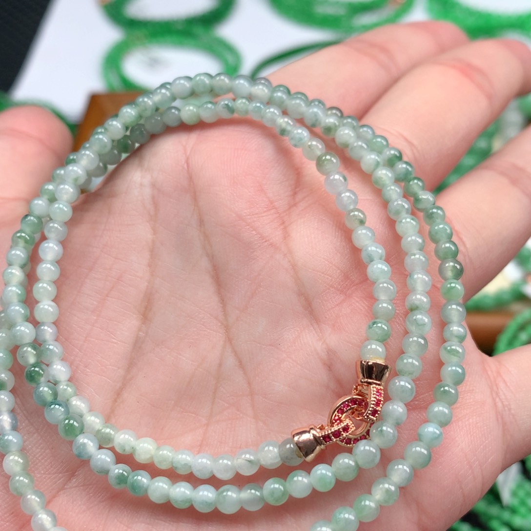 翡翠手链未镶嵌翡翠