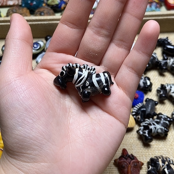 琉璃颈饰斑马斑马058