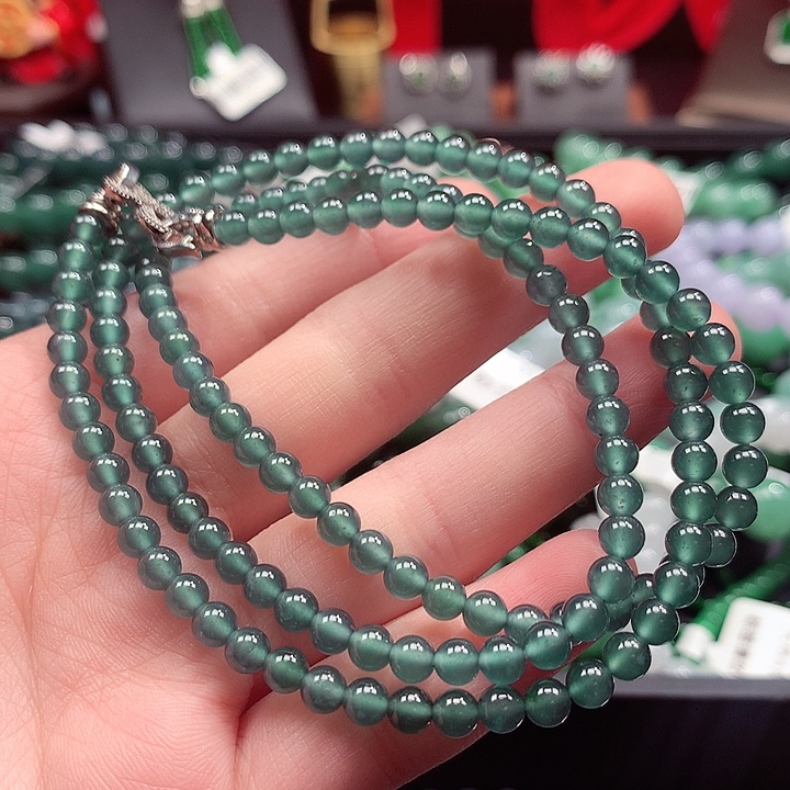 翡翠手链未镶嵌翡翠