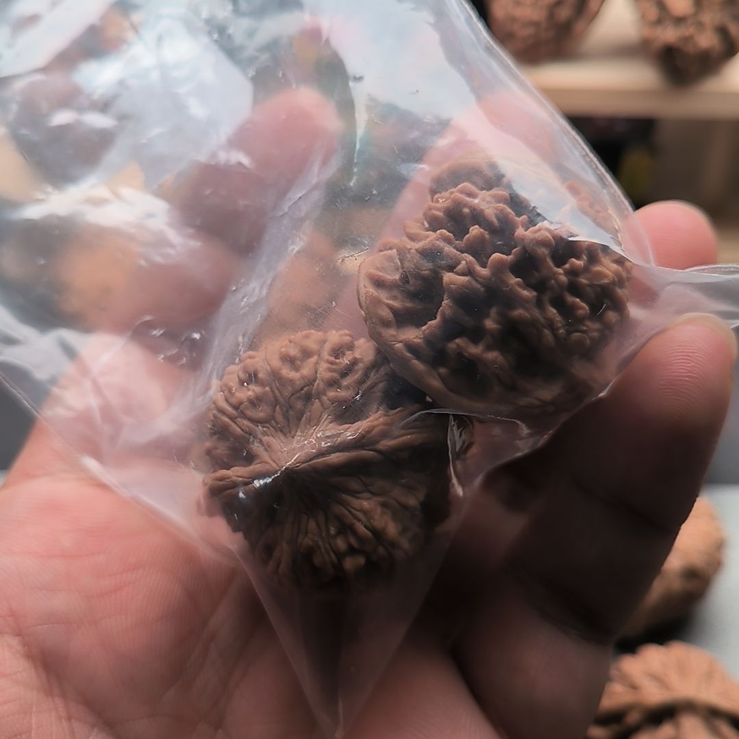 厵***吊坠文玩核桃满天星