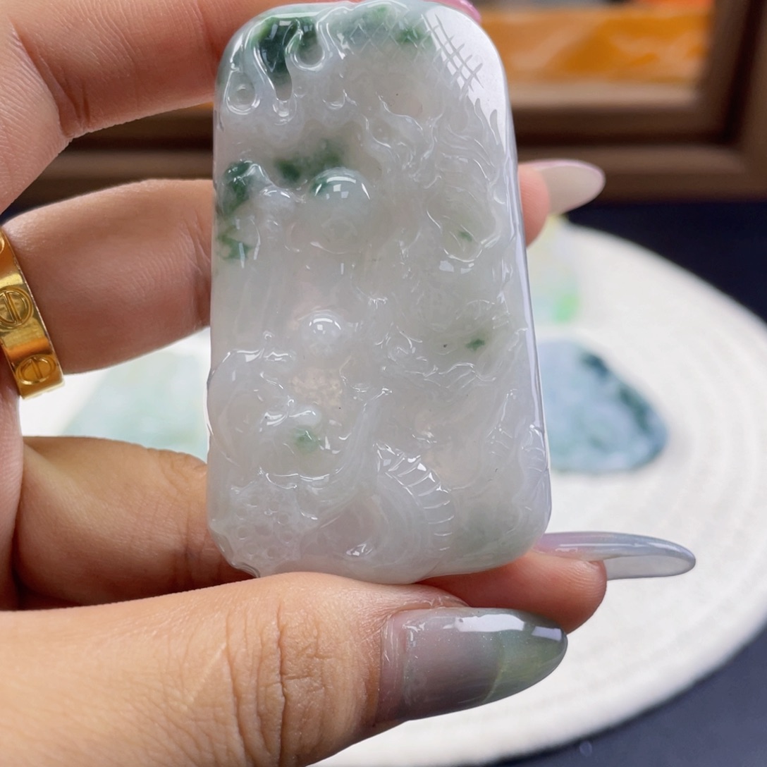 翡翠裸石天然翡翠飘花龙牌