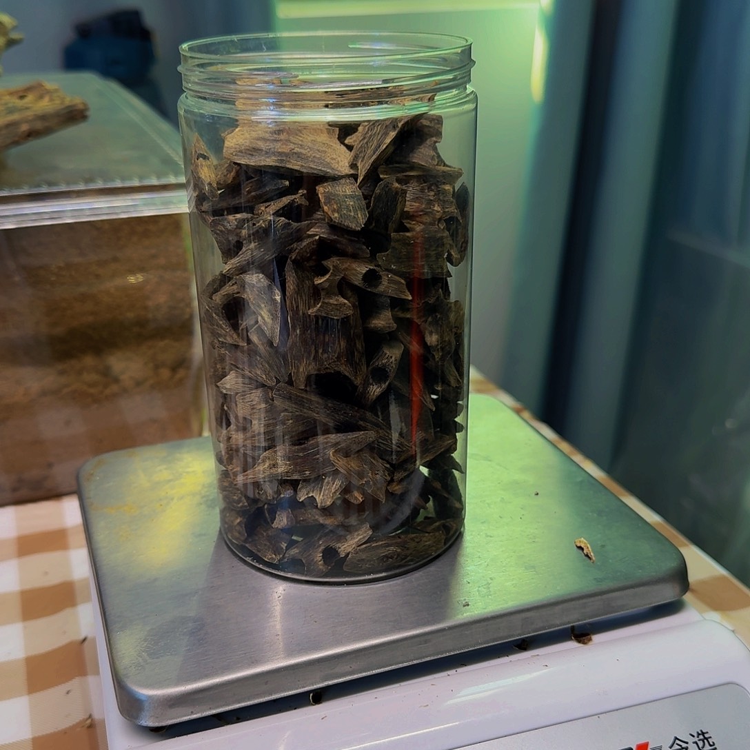 鱼***飞线香熏香白露块料200克