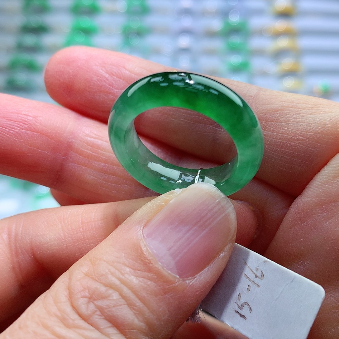 翡翠戒指未镶嵌15-16号