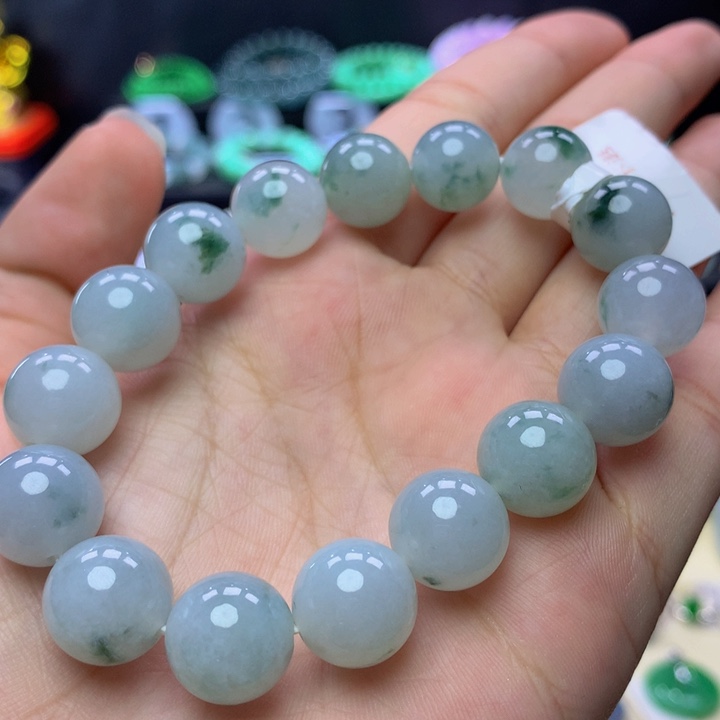 翡翠手链未镶嵌翡翠