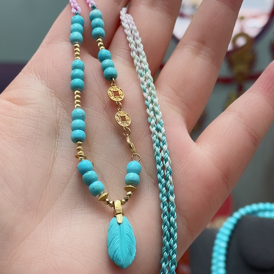 绿松石颈饰18K金镶嵌