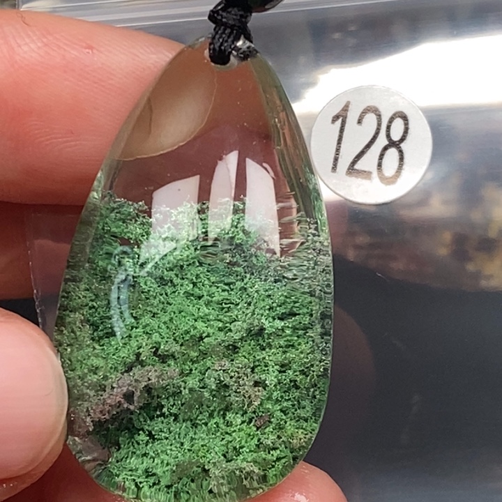 用***8颈饰水晶未镶嵌天然