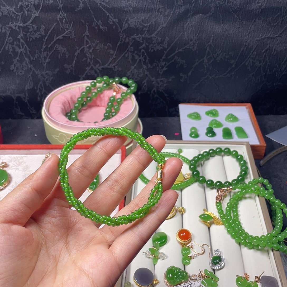 和田玉手串未镶嵌